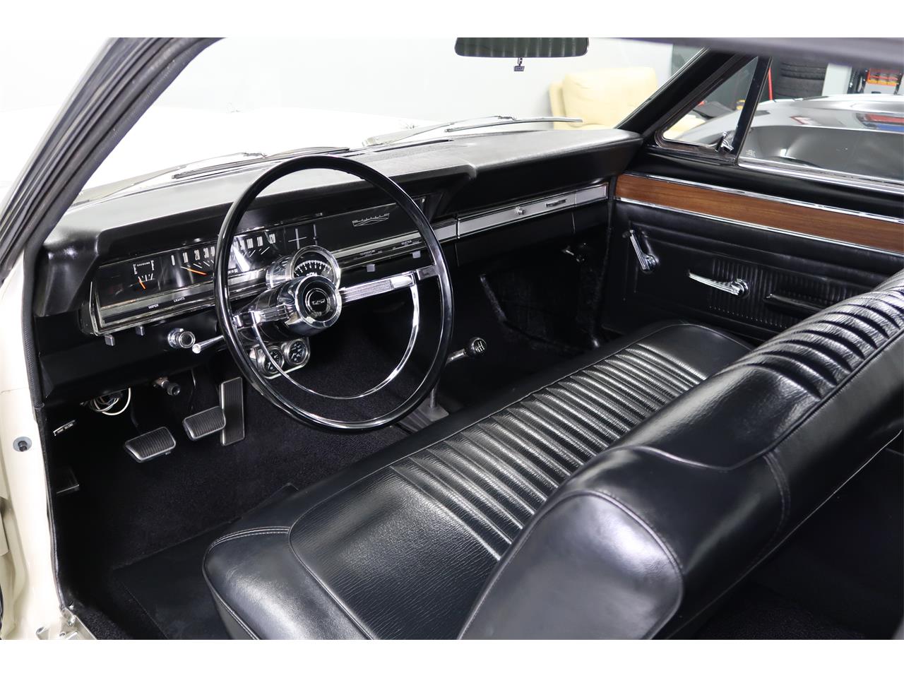 Ford-Fairlane-1966-Wimbledon-White-Black-16