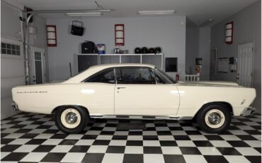 Ford-Fairlane-1966-Wimbledon-White-Black-3
