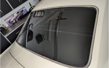 Ford-Fairlane-1966-Wimbledon-White-Black-34