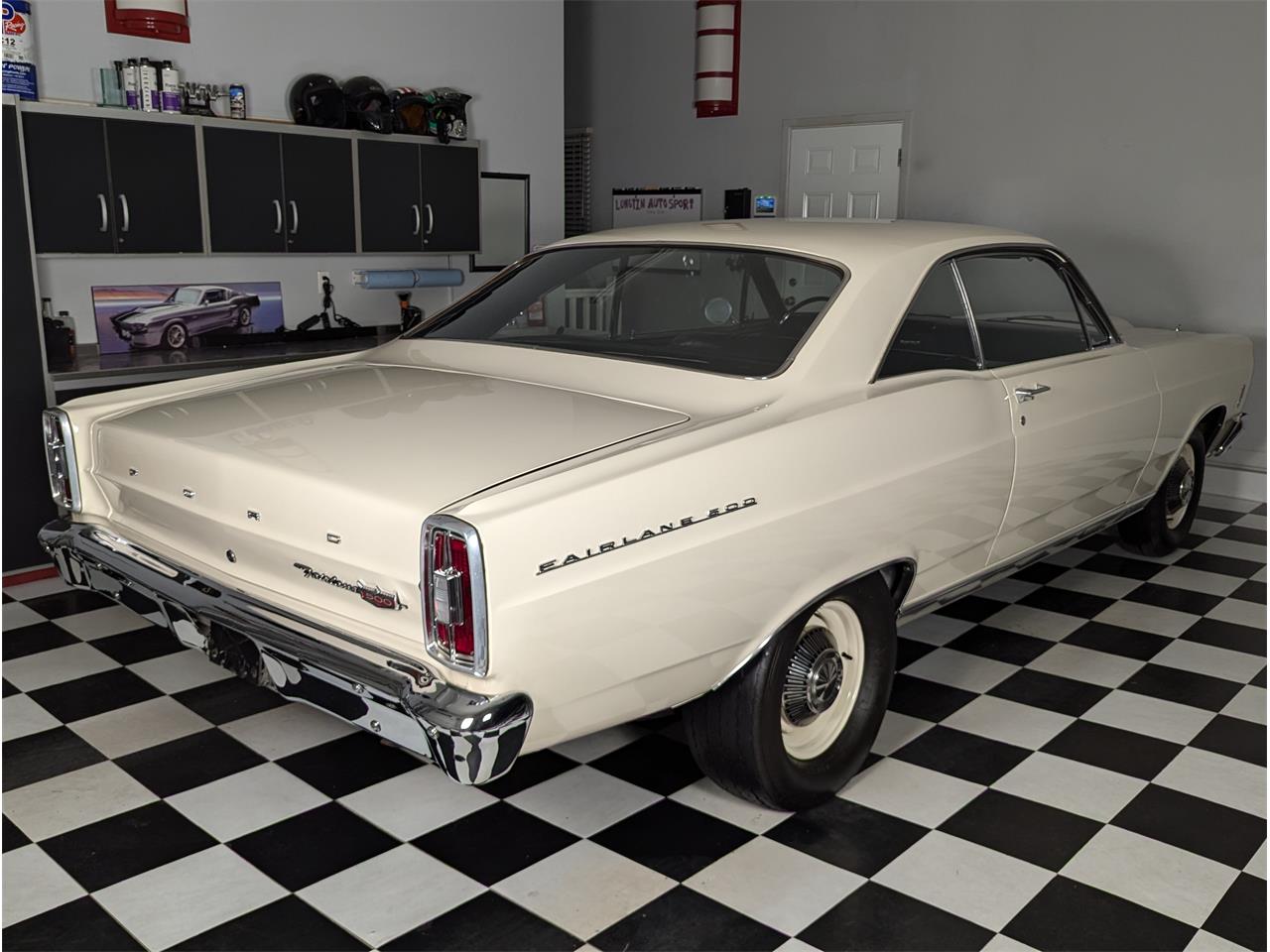 Ford-Fairlane-1966-Wimbledon-White-Black-4