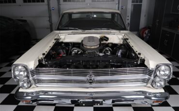 Ford-Fairlane-1966-Wimbledon-White-Black-46