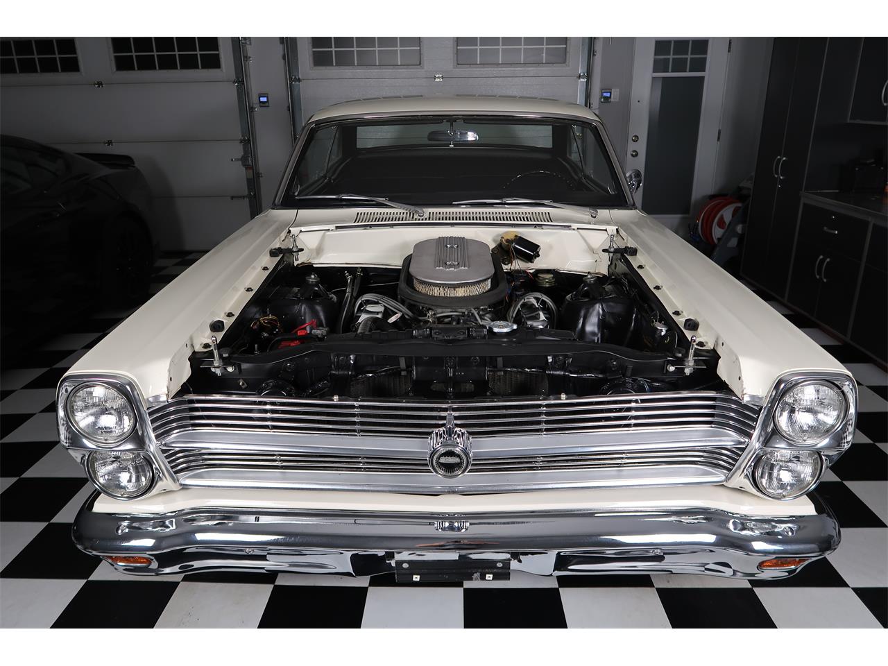 Ford-Fairlane-1966-Wimbledon-White-Black-46