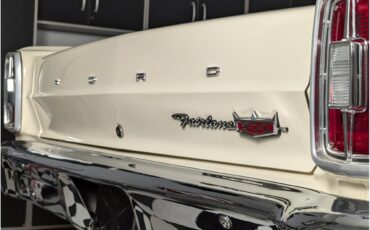 Ford-Fairlane-1966-Wimbledon-White-Black-5