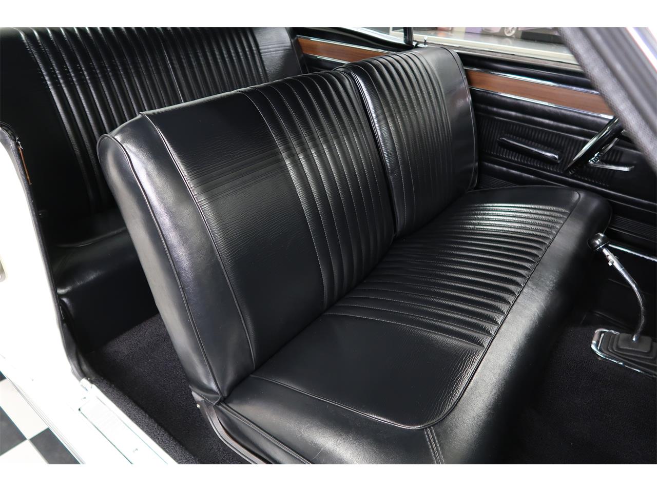 Ford-Fairlane-1966-Wimbledon-White-Black-54