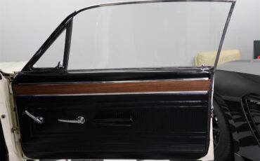 Ford-Fairlane-1966-Wimbledon-White-Black-60