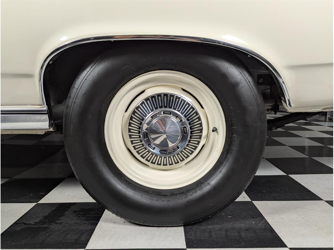 Ford-Fairlane-1966-Wimbledon-White-Black-62