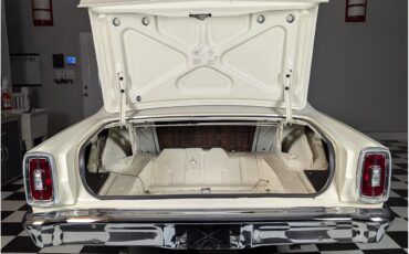 Ford-Fairlane-1966-Wimbledon-White-Black-66