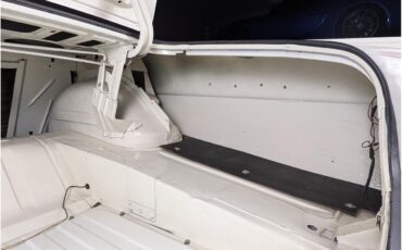 Ford-Fairlane-1966-Wimbledon-White-Black-68