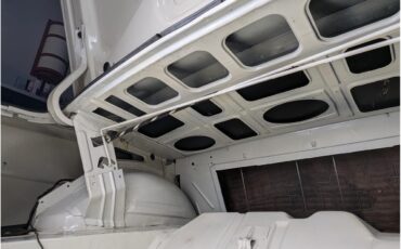 Ford-Fairlane-1966-Wimbledon-White-Black-69