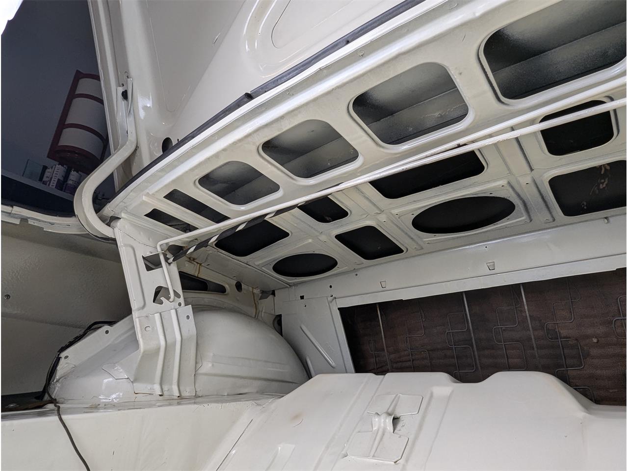 Ford-Fairlane-1966-Wimbledon-White-Black-69