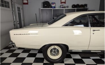 Ford-Fairlane-1966-Wimbledon-White-Black-8
