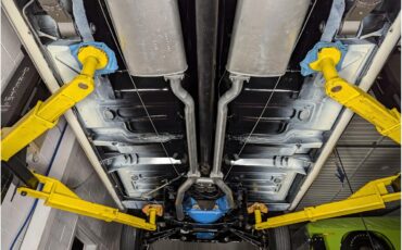 Ford-Fairlane-1966-Wimbledon-White-Black-93