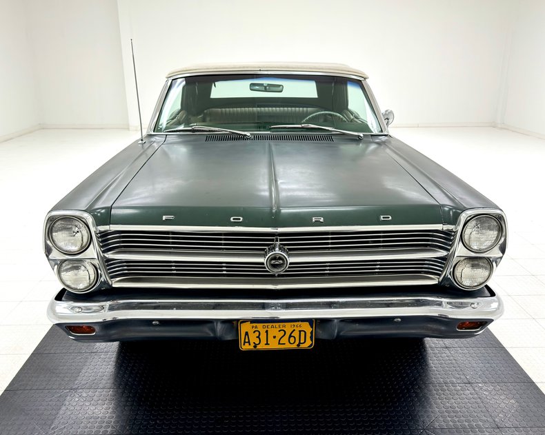 Ford-Fairlane-500-1966-Ivy-Green-Metallic-Gold-10