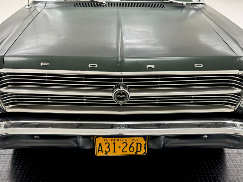 Ford-Fairlane-500-1966-Ivy-Green-Metallic-Gold-11