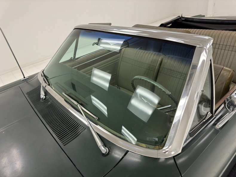 Ford-Fairlane-500-1966-Ivy-Green-Metallic-Gold-14