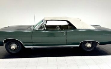 Ford-Fairlane-500-1966-Ivy-Green-Metallic-Gold-2