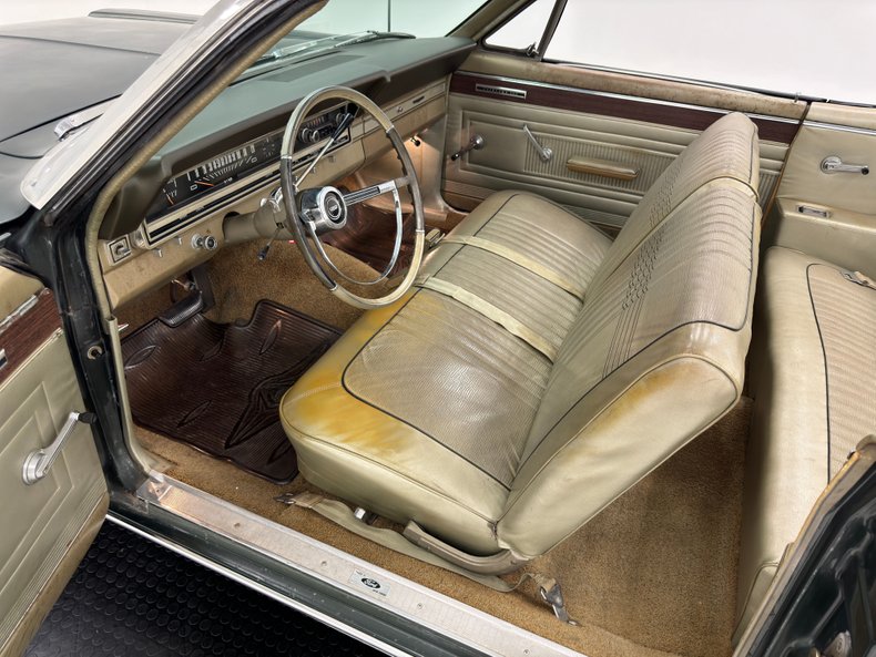 Ford-Fairlane-500-1966-Ivy-Green-Metallic-Gold-40