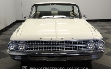 Ford-Galaxie-1961-Corinthian-White-Black-17