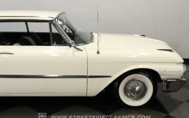 Ford-Galaxie-1961-Corinthian-White-Black-27