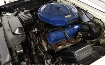 Ford-Galaxie-1961-Corinthian-White-Black-29