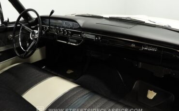 Ford-Galaxie-1961-Corinthian-White-Black-40