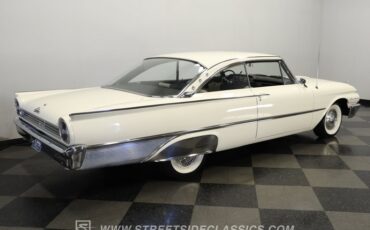 Ford-Galaxie-1961-Corinthian-White-Black-46