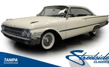 Ford-Galaxie-1961-Corinthian-White-Black-6
