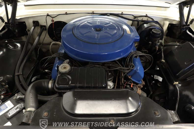 Ford-Galaxie-1961-Corinthian-White-Black-8