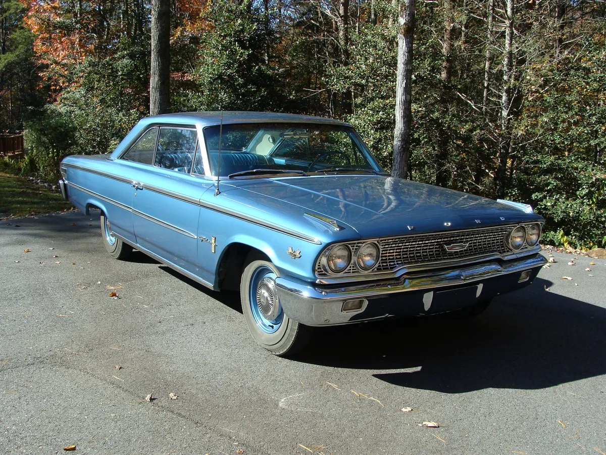 Ford-Galaxie-1963-Viking-Blue-Blue-11