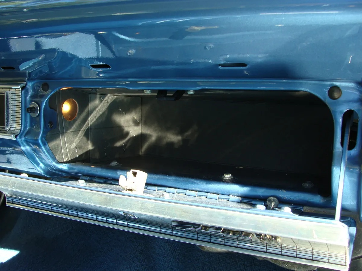 Ford-Galaxie-1963-Viking-Blue-Blue-9