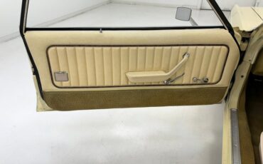 Ford-Granada-1977-Cream-Cream-1