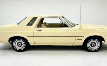 Ford-Granada-1977-Cream-Cream-10