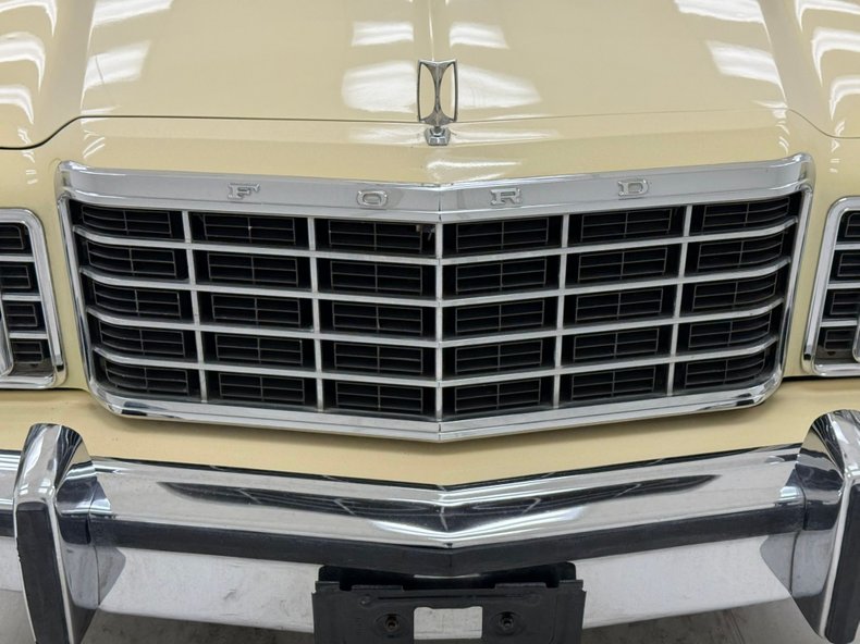 Ford-Granada-1977-Cream-Cream-13