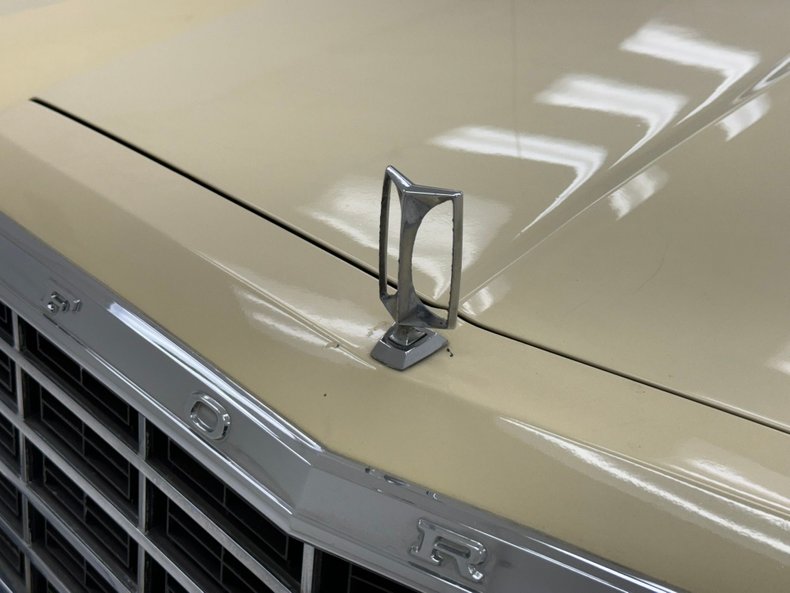 Ford-Granada-1977-Cream-Cream-14