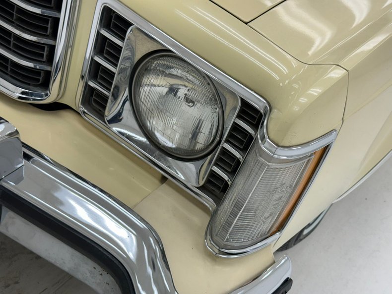 Ford-Granada-1977-Cream-Cream-15