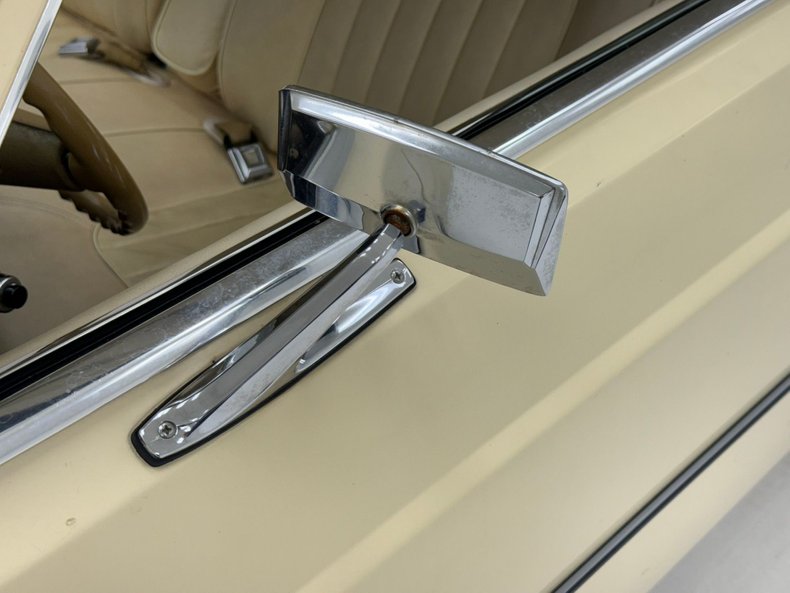 Ford-Granada-1977-Cream-Cream-20