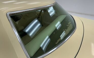 Ford-Granada-1977-Cream-Cream-22