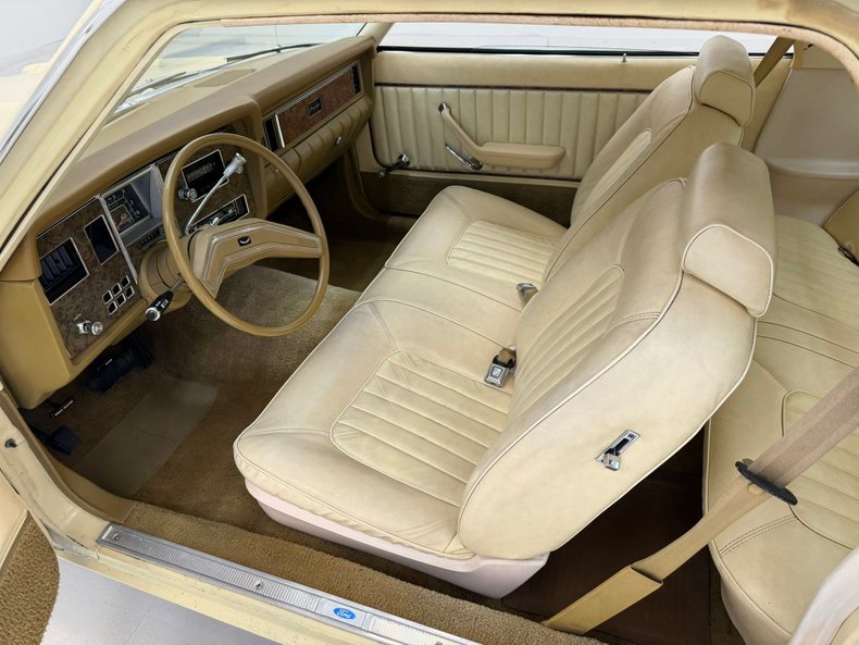 Ford-Granada-1977-Cream-Cream-4