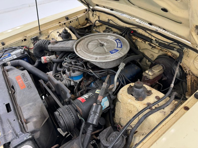 Ford-Granada-1977-Cream-Cream-41