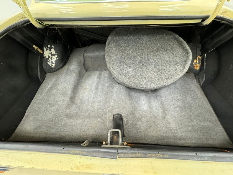 Ford-Granada-1977-Cream-Cream-44