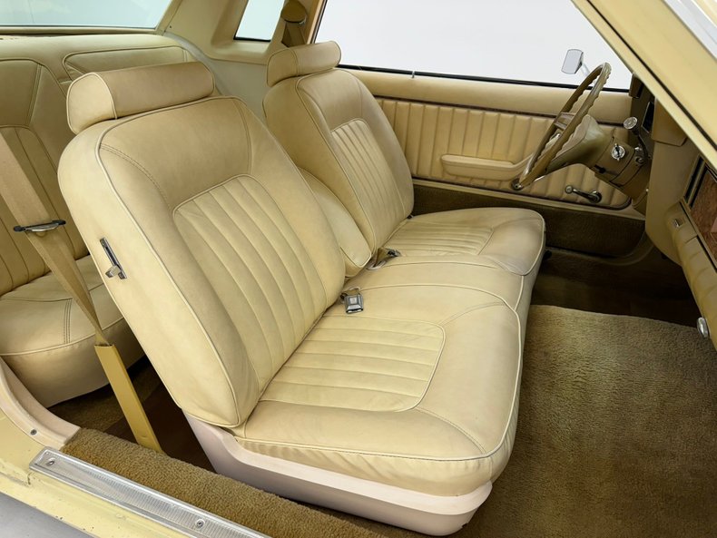 Ford-Granada-1977-Cream-Cream-47
