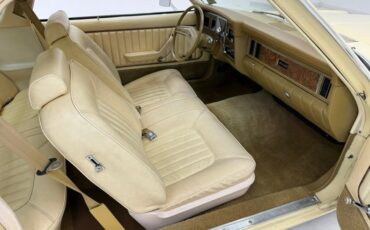 Ford-Granada-1977-Cream-Cream-48