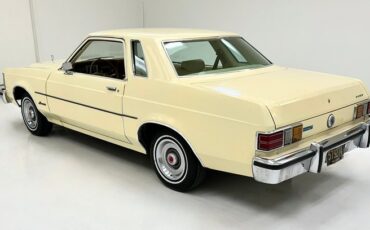 Ford-Granada-1977-Cream-Cream-7