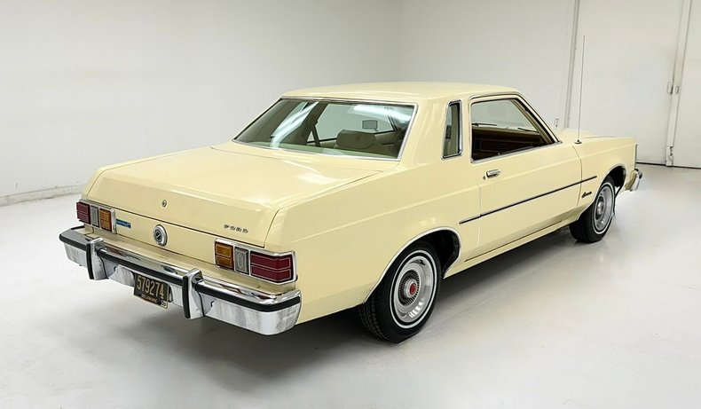 Ford-Granada-1977-Cream-Cream-9