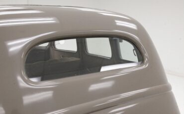 Ford-Model-48-1936-Stonington-Gray-Khaki-21