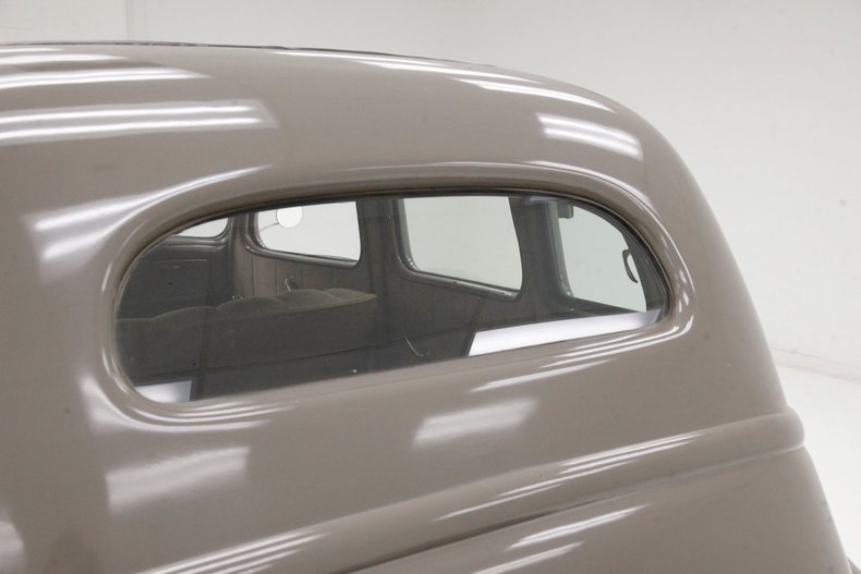 Ford-Model-48-1936-Stonington-Gray-Khaki-21