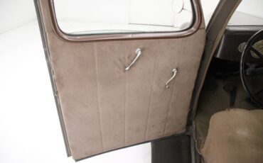 Ford-Model-48-1936-Stonington-Gray-Khaki-24
