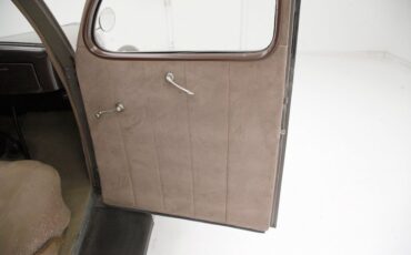 Ford-Model-48-1936-Stonington-Gray-Khaki-25