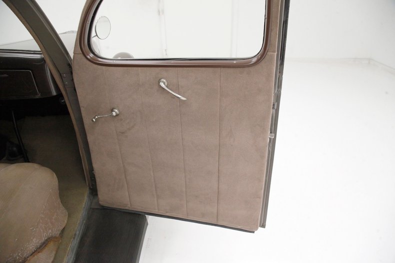 Ford-Model-48-1936-Stonington-Gray-Khaki-25