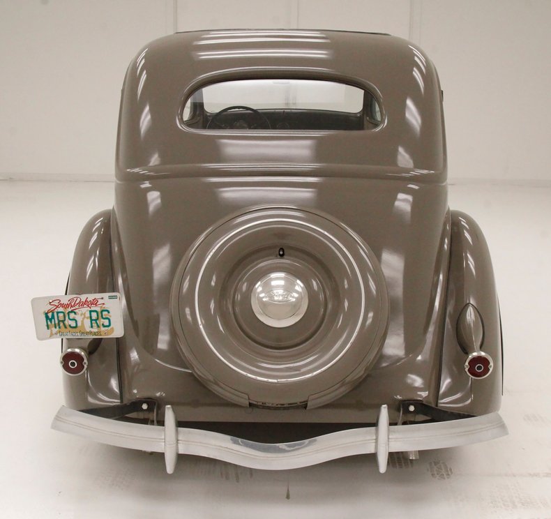 Ford-Model-48-1936-Stonington-Gray-Khaki-3